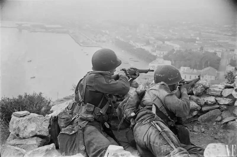 ranger statunitensi a arzew harbor in algeria durante la seconda guerra mondiale 1942