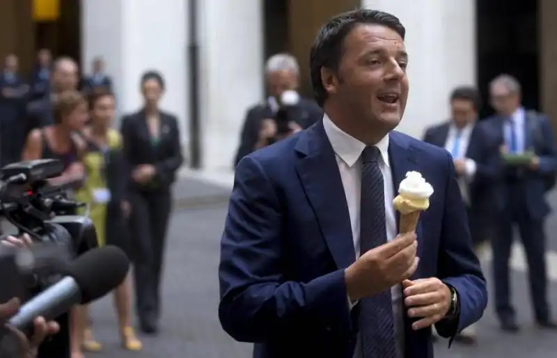 RENZI COL GELATO A PALAZZO CHIGI