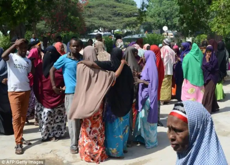 tre morti e sette feriti nell esplosone di mogadiscio