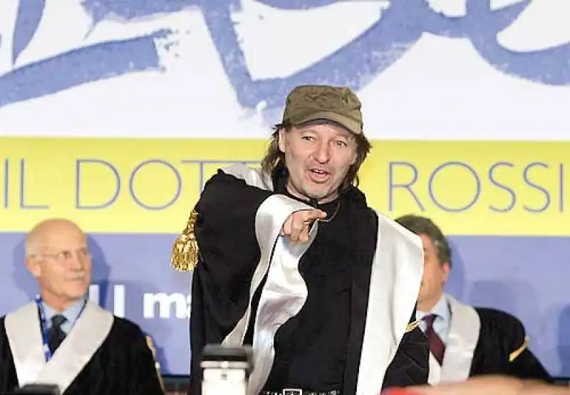 vasco rossi laurea