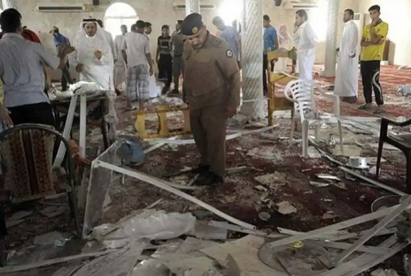 attentato in una moschea in arabia saudita  12