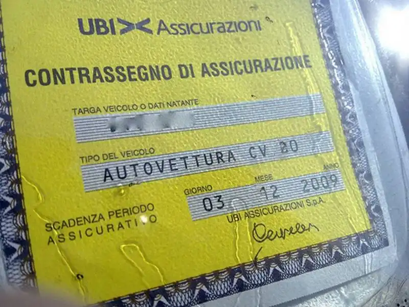 AUTO SENZA ASSICURAZIONE