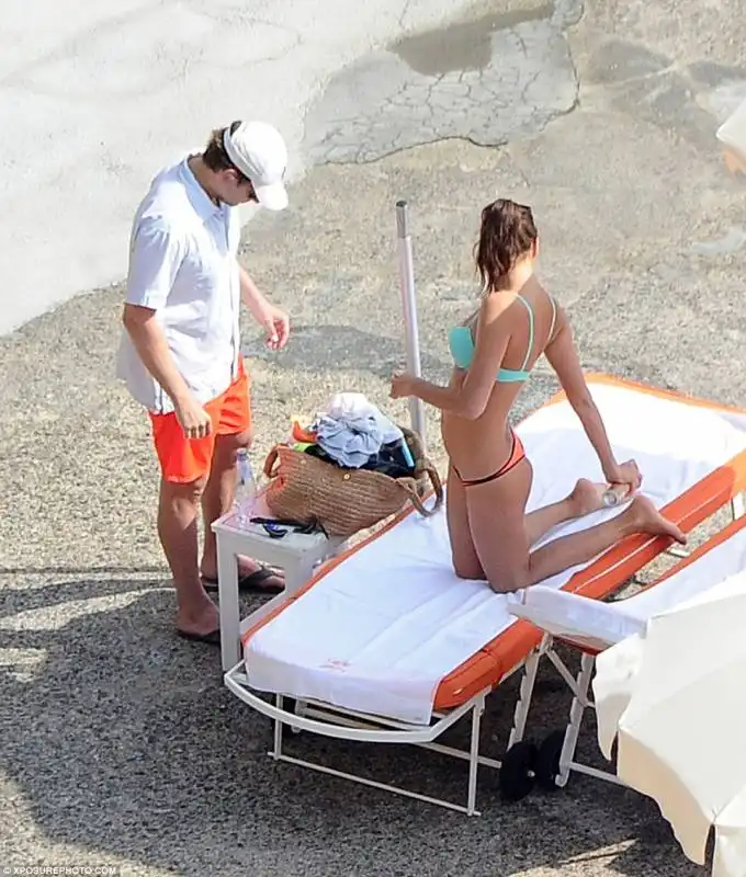 bradley cooper e irina shayk   vacanze costiera amalfitana  26