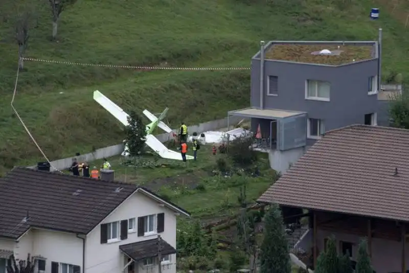 Due aerei si scontrano durante airshow in Svizzera 