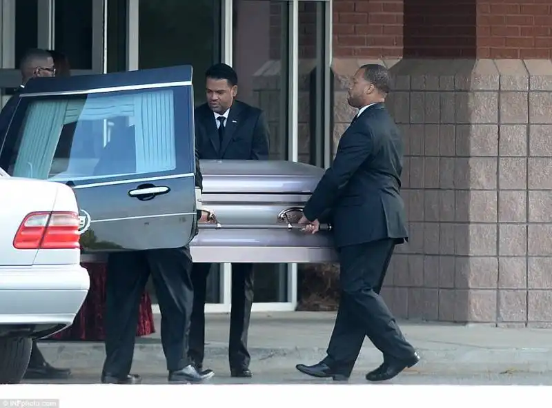 funerale bobby kristina houston  5