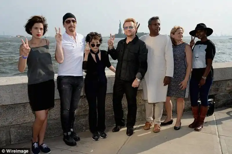 la pussy riot con bono and co