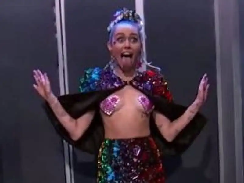 miley cyrus da jimmy kimmel  2