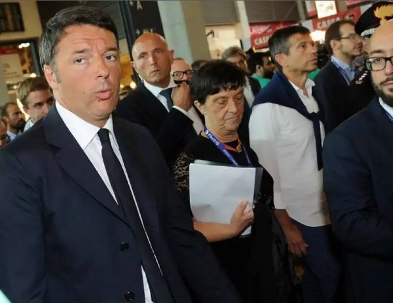 renzi al meeting di rimini  10