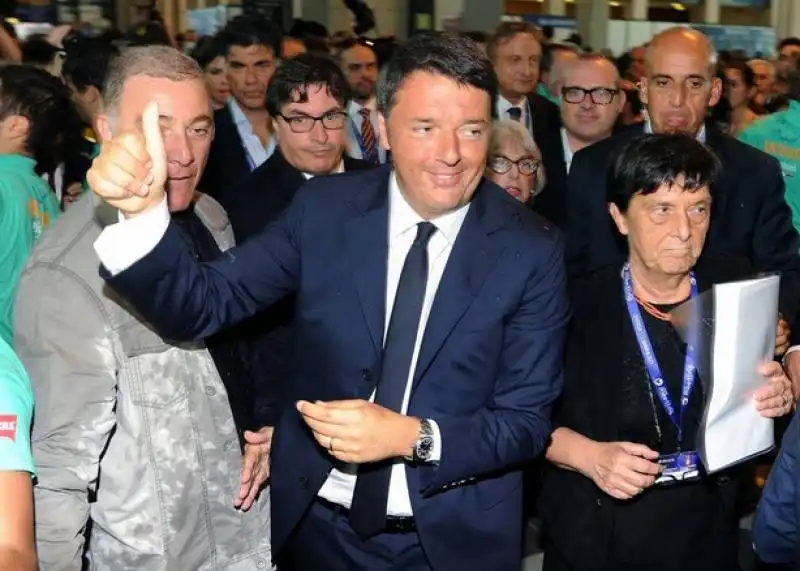 renzi al meeting di rimini  13