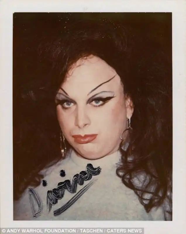 travestito divine nel visual diary di andy warhol