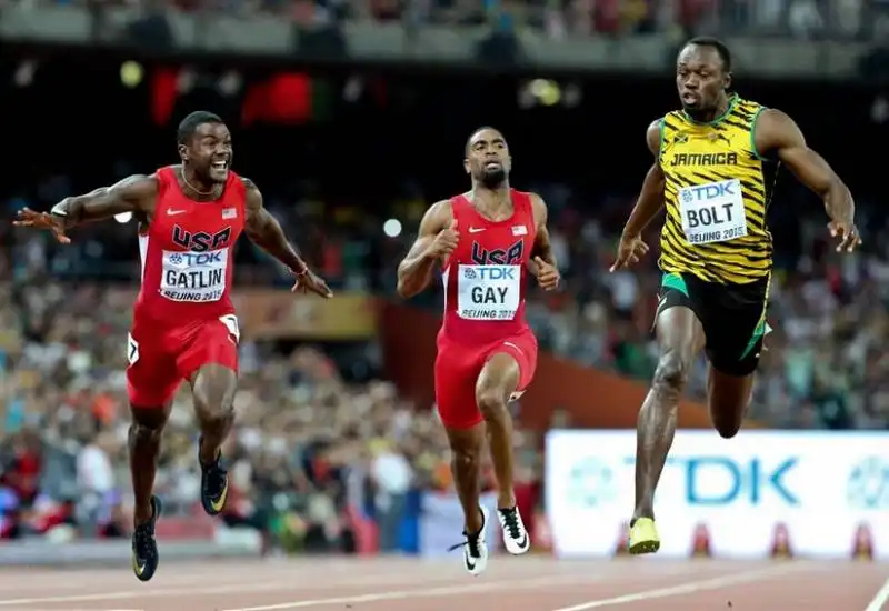 usain bolt batte gaitlin ed e campione del mondo  1