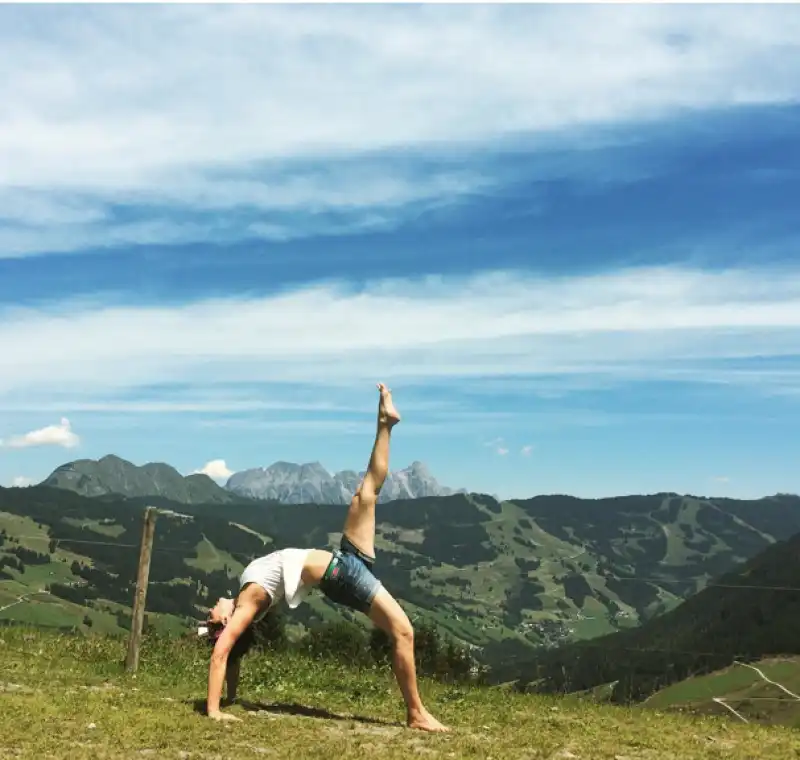 yoga fra le montagne