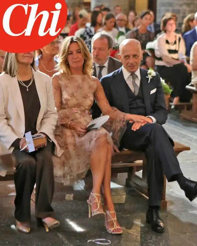 alessandro sallusti patrizia d asburgo al matrimonio di massimiliano