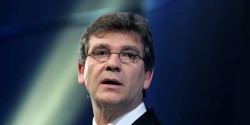 ARNAUD MONTEBOURG