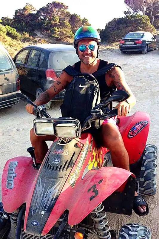 bobo vieri a formentera con quad