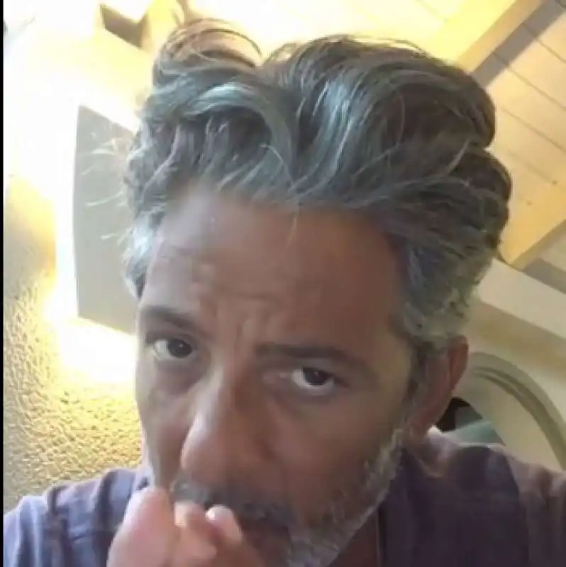 FIORELLO VIDEO MESSAGGIO SUGLI SPETTACOLI POST TERREMOTO 