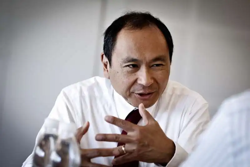 FRANCIS FUKUYAMA