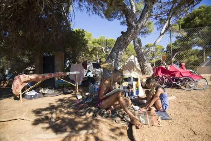 IBIZA ACCAMPAMENTO