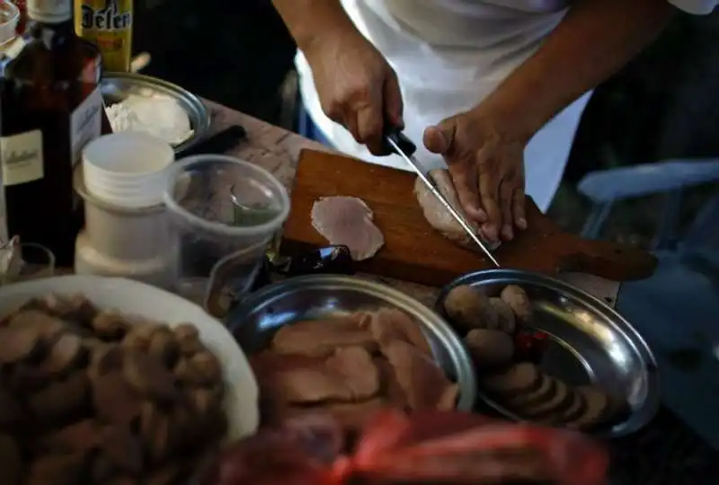 il festival dei testicoli cucinati