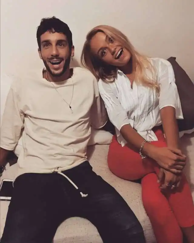 jonas berami e mercedesz henger