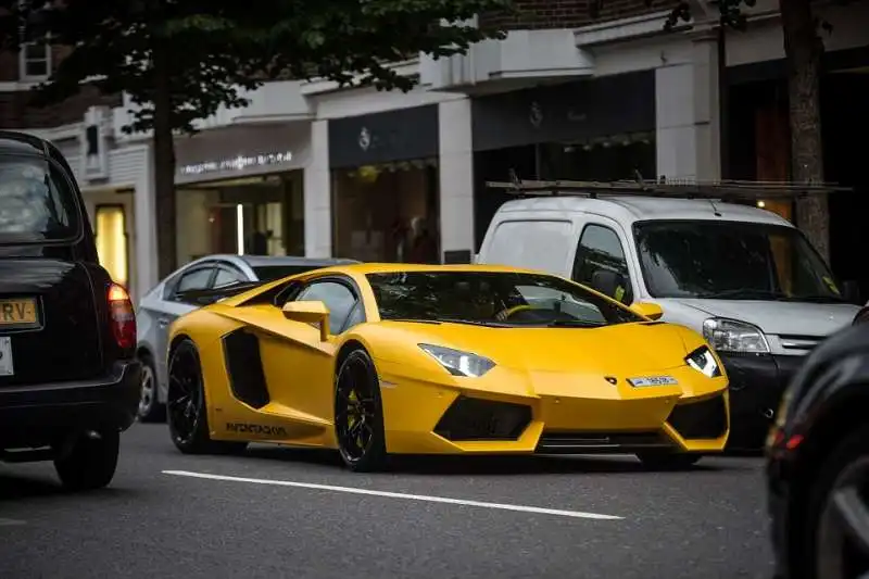 le supercar a londra  18