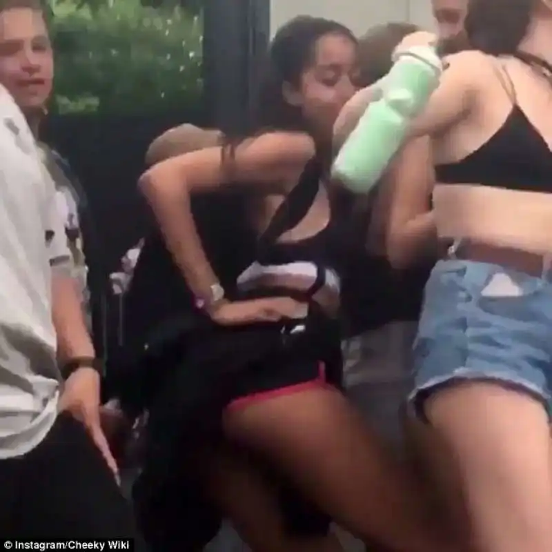 MALIA OBAMA TWERKING 5