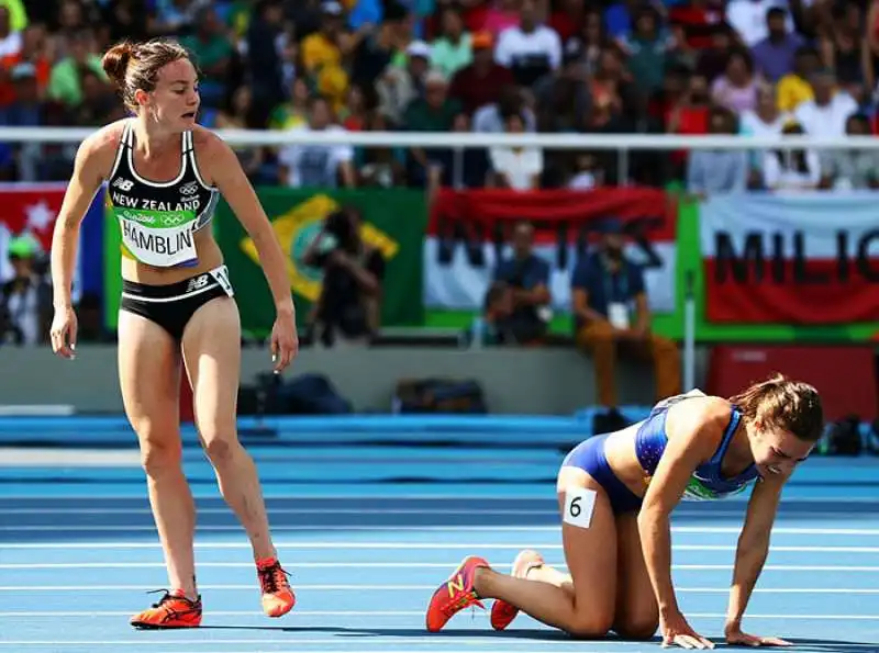 mezzofondiste nikki hamblin e abbey d'agostino  5