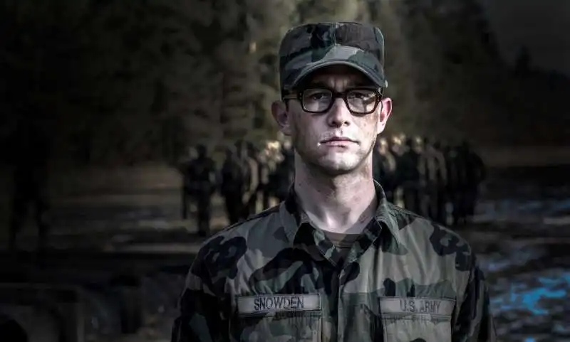 OLIVER STONE SNOWDEN 2