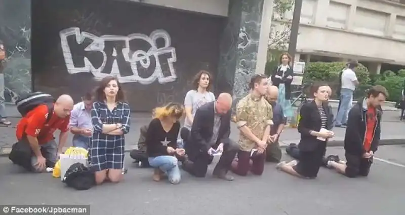 protesta cattolica a parigi