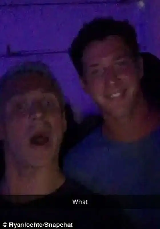 ryan lochte con jimmy feigen alla festa prima della presunta rapina