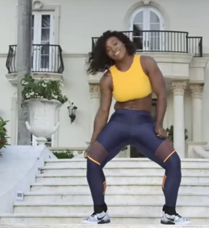 serena williams twerking