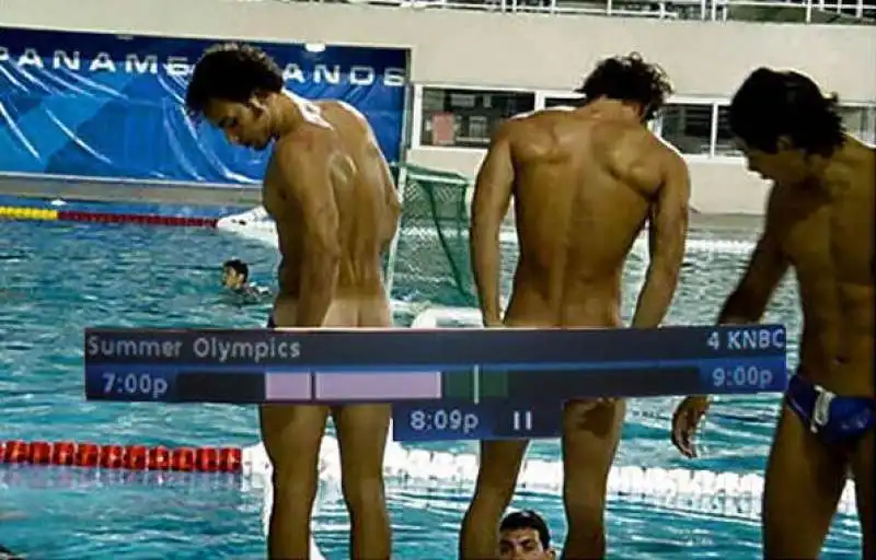 sono le olimpiadi o un porno gay  11