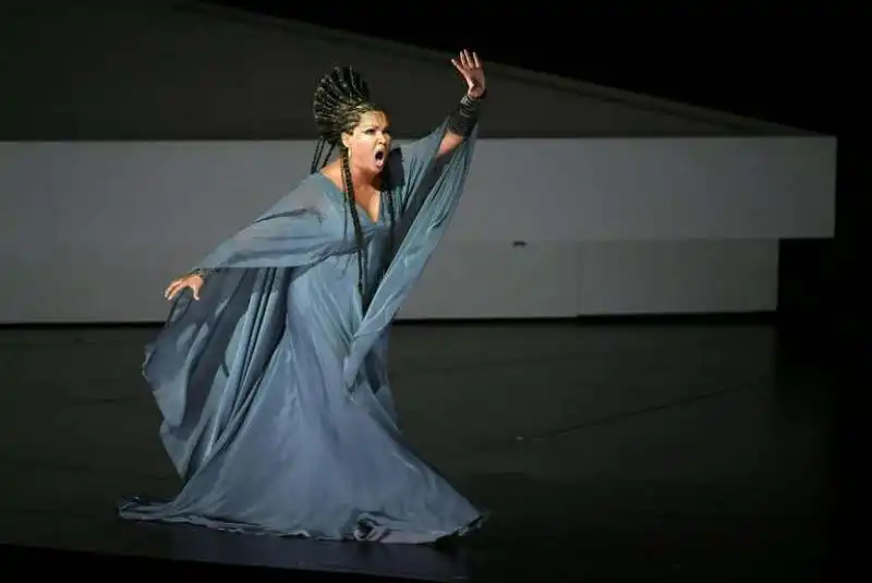 ANNA NETREBKO 3