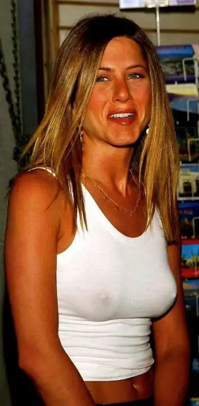 JENNIFER ANISTON