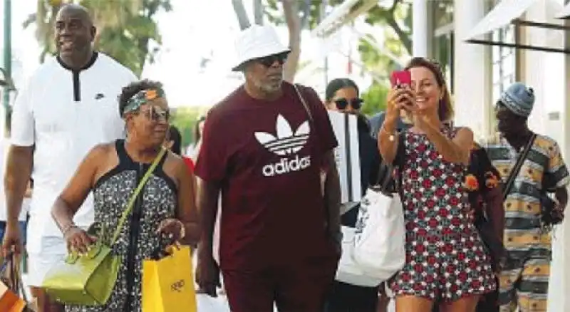 MAGIC JOHNSON E SAMUEL JACKSON IN VERSILIA