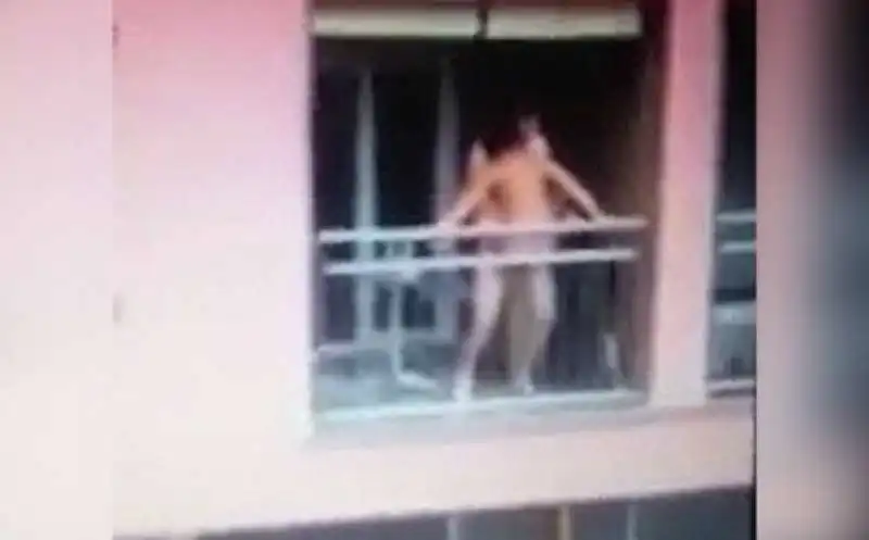 SESSO BALCONE