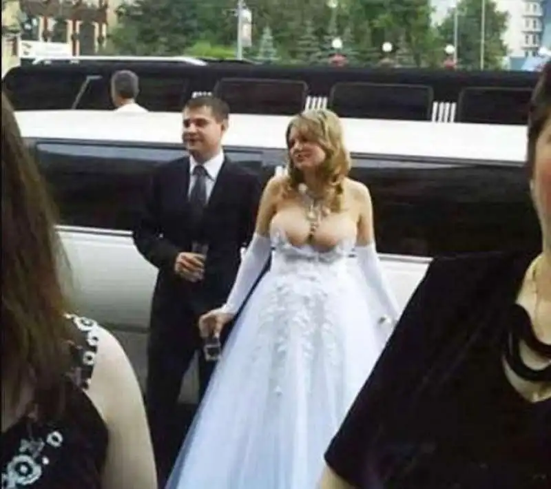 sposa in topless