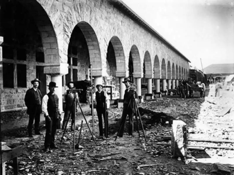 stanford university in costruzione