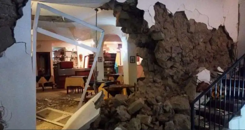 terremoto ischia  1