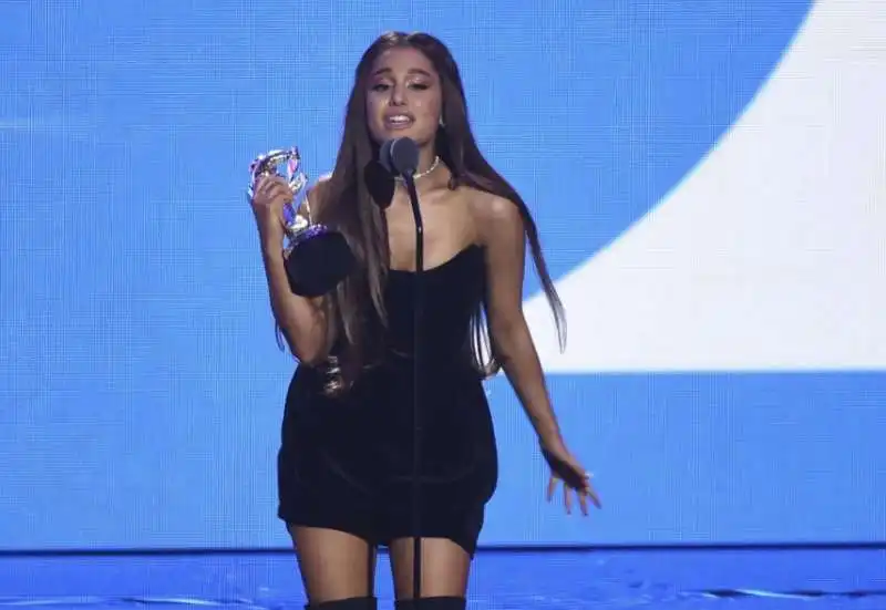 ariana grande