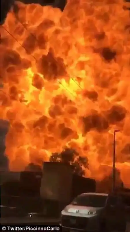 bologna esplosione in autostrada borgo panigale 8