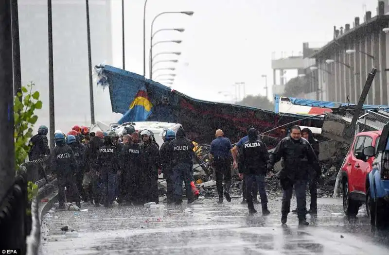 crollo ponte morandi genova 33