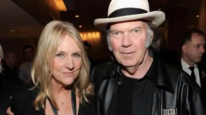 daryl hannah e neil young 10