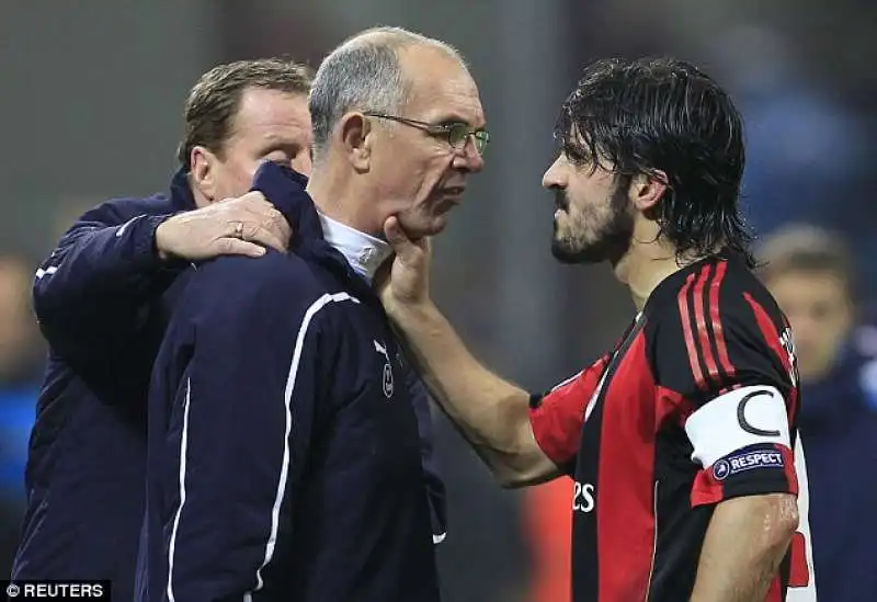 gennaro gattuso prende per il collo l'allenatore del tottenham joe jordan