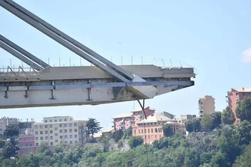 il ponte morandi a genova