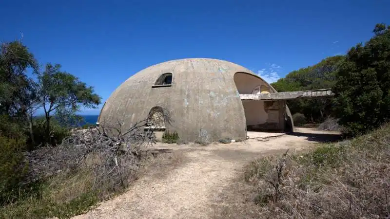 la binishell di antonioni e monica vitti