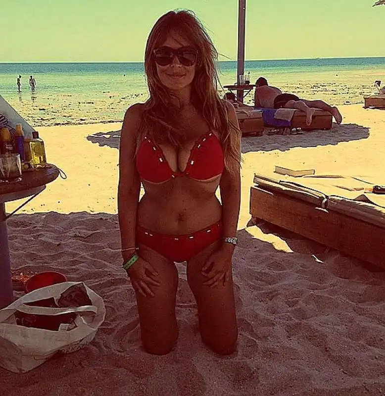 selvaggia lucarelli al mare