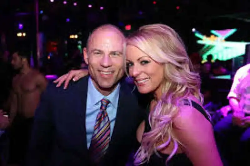 stormy daniels e l'avvocato michael avenatti 3