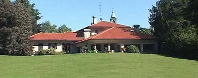 VILLA GIAMBELLI CASATENOVO BERLUSCONI