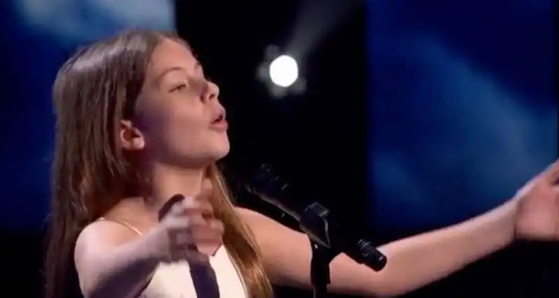 america's got talent, emanne beasha canta caruso 4